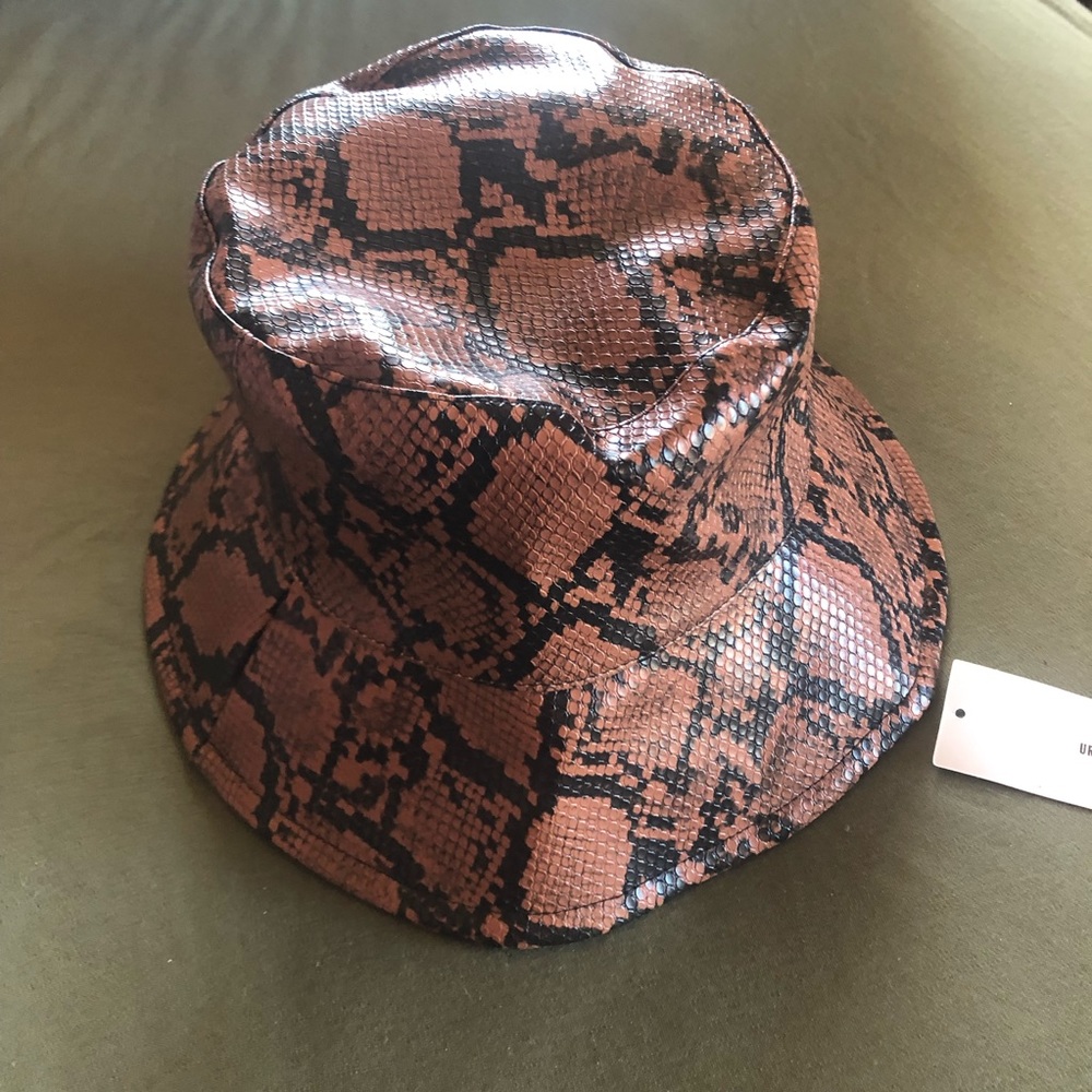 Urban Outfitters brand new bucket hat snakeskin faux